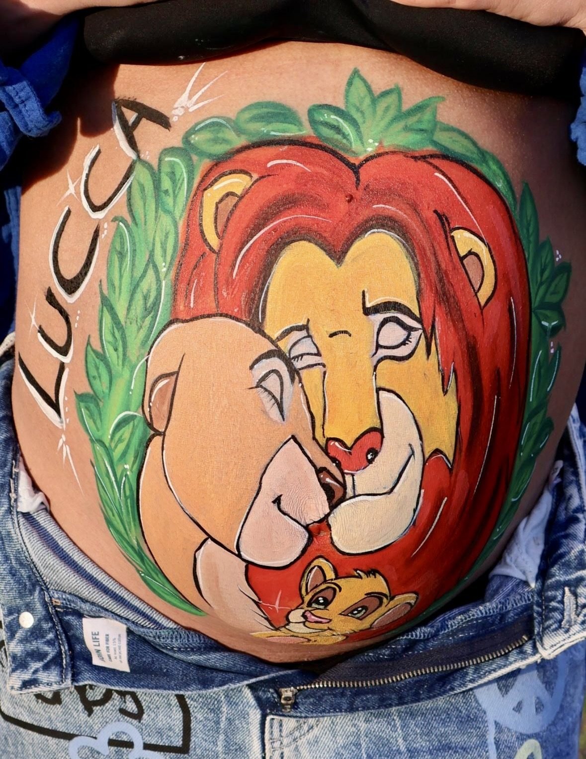 Belly painting sobre tripita de embarazada en Madrid